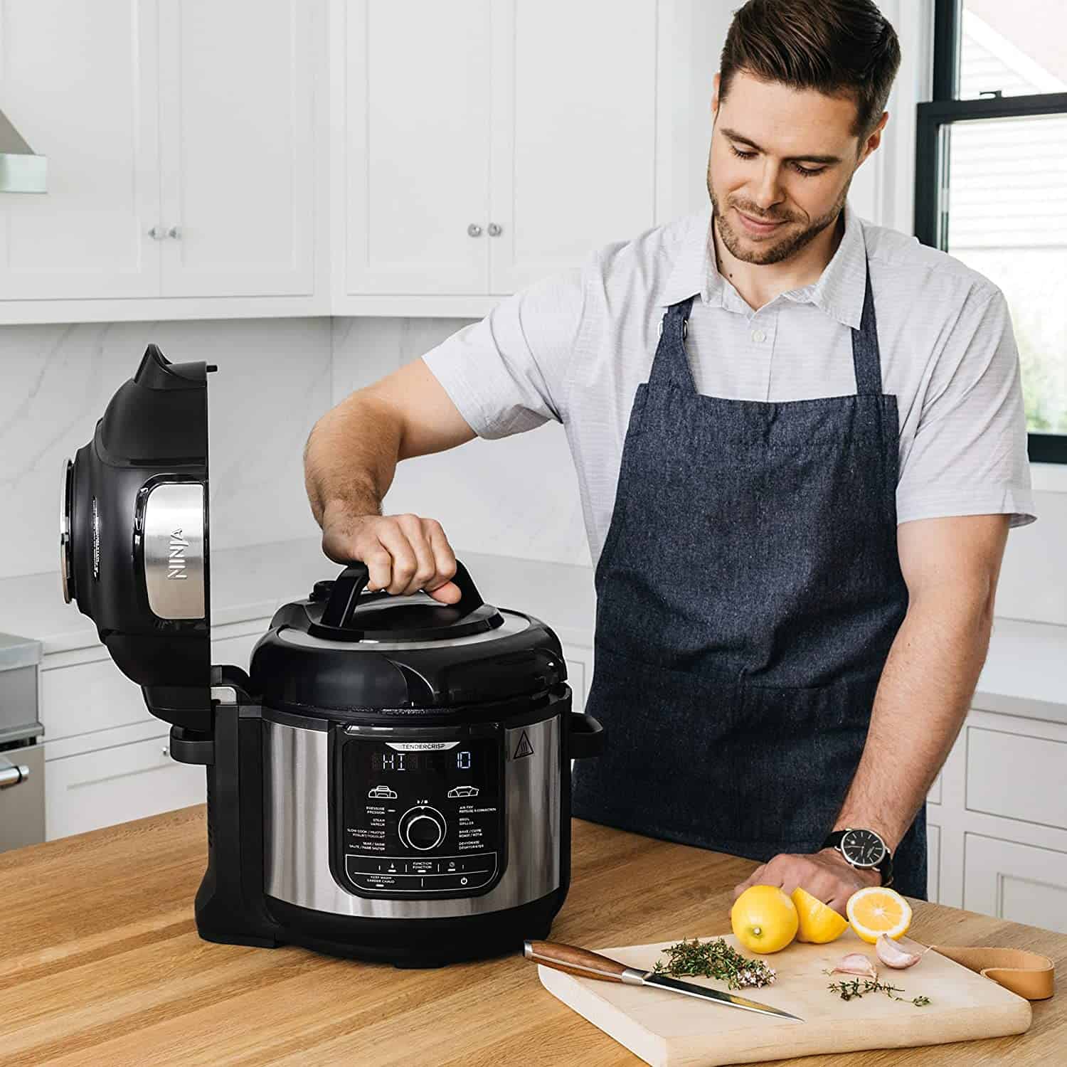 Ninja FD401C Foodi 8-qt. (7.6L) 12-in-1 Deluxe XL Pressure Cooker & Air Fryer - Stainless Steel - Image 4